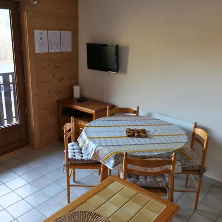 Au Pied Des Pistes - Vue Montagne Apartment *